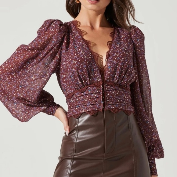 Astr Tops - Astr the label ZANNA FLORAL LACE TRIM LONG SLEEVE TOP, BROWN PURPLE DITSY,Size S